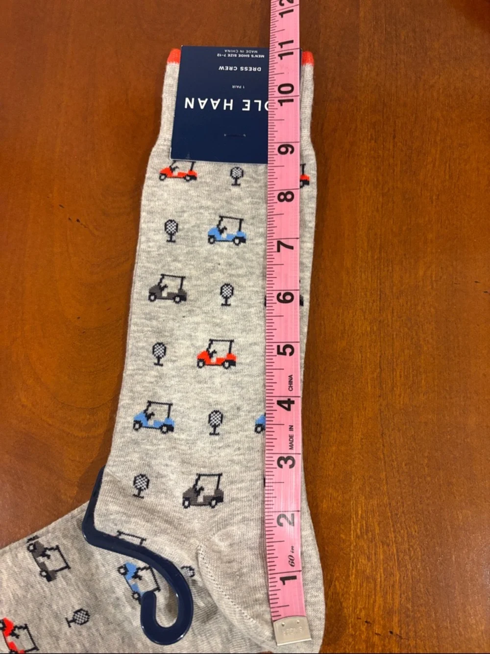 Cole Haan Light Gray Dress Crew Socks with Golf‎ Ball & Golf Cart Motif. NEW